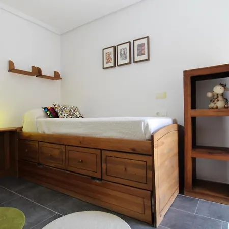 3 Bedroom Awesome In شقة *